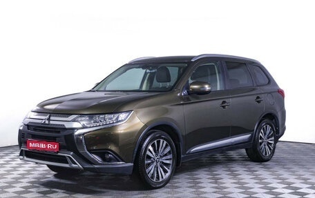 Mitsubishi Outlander III рестайлинг 3, 2019 год, 2 190 000 рублей, 1 фотография