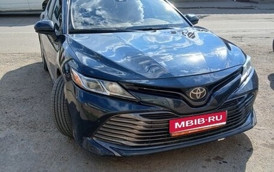 Toyota Camry, 2019 год, 2 350 000 рублей, 1 фотография