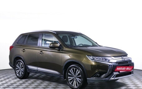 Mitsubishi Outlander III рестайлинг 3, 2019 год, 2 190 000 рублей, 3 фотография