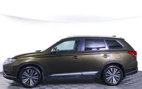 Mitsubishi Outlander III рестайлинг 3, 2019 год, 2 190 000 рублей, 9 фотография