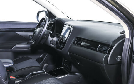 Mitsubishi Outlander III рестайлинг 3, 2019 год, 2 190 000 рублей, 12 фотография