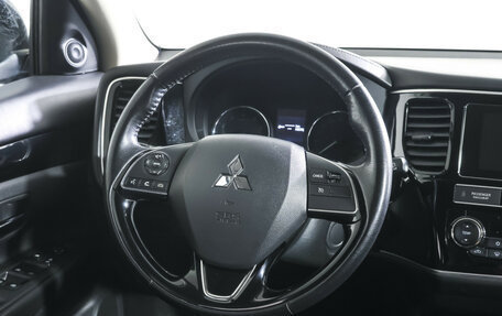 Mitsubishi Outlander III рестайлинг 3, 2019 год, 2 190 000 рублей, 16 фотография