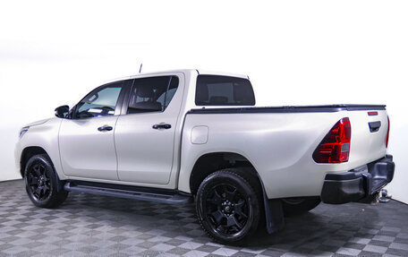 Toyota Hilux VIII, 2020 год, 4 290 000 рублей, 8 фотография