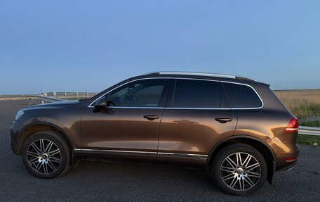 Volkswagen Touareg III, 2011 год, 2 050 000 рублей, 6 фотография