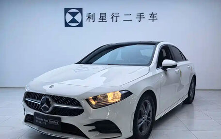 Mercedes-Benz A-Класс, 2023 год, 1 550 000 рублей, 2 фотография