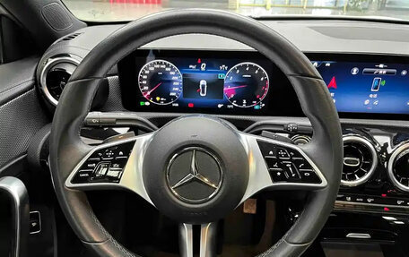 Mercedes-Benz A-Класс, 2023 год, 1 599 000 рублей, 7 фотография