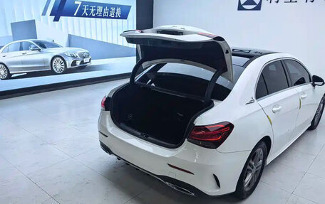 Mercedes-Benz A-Класс, 2023 год, 1 550 000 рублей, 15 фотография