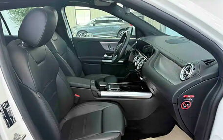 Mercedes-Benz GLA, 2022 год, 2 200 000 рублей, 11 фотография