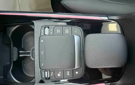 Mercedes-Benz GLA, 2022 год, 2 200 000 рублей, 13 фотография