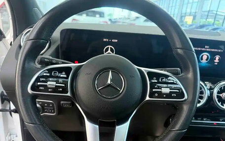 Mercedes-Benz GLA, 2022 год, 2 200 000 рублей, 9 фотография