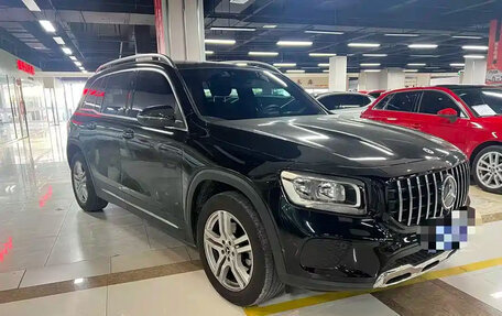 Mercedes-Benz GLB, 2023 год, 2 300 000 рублей, 2 фотография