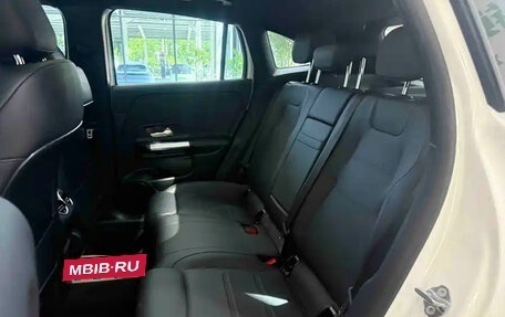 Mercedes-Benz GLA, 2022 год, 2 200 000 рублей, 18 фотография
