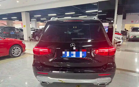 Mercedes-Benz GLB, 2023 год, 2 300 000 рублей, 6 фотография