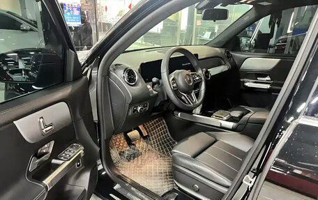 Mercedes-Benz GLB, 2023 год, 2 300 000 рублей, 7 фотография