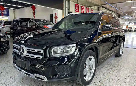 Mercedes-Benz GLB, 2022 год, 2 400 000 рублей, 3 фотография