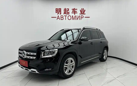 Mercedes-Benz GLB, 2023 год, 2 350 000 рублей, 3 фотография