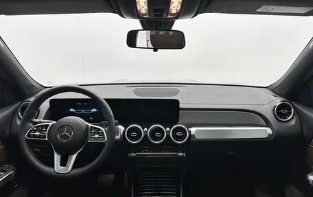 Mercedes-Benz GLB, 2023 год, 2 350 000 рублей, 7 фотография