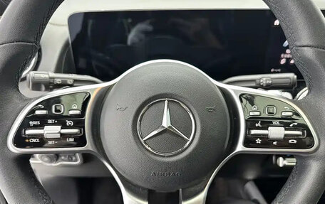 Mercedes-Benz GLB, 2023 год, 2 350 000 рублей, 8 фотография