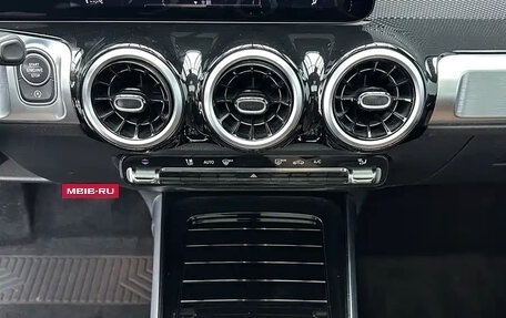 Mercedes-Benz GLB, 2023 год, 2 350 000 рублей, 11 фотография