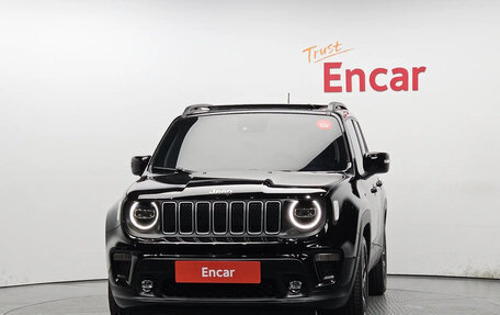 Jeep Renegade I рестайлинг, 2023 год, 1 700 000 рублей, 1 фотография