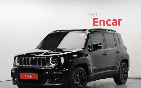 Jeep Renegade I рестайлинг, 2023 год, 1 700 000 рублей, 2 фотография