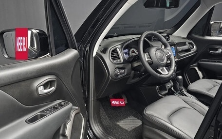 Jeep Renegade I рестайлинг, 2023 год, 1 700 000 рублей, 8 фотография