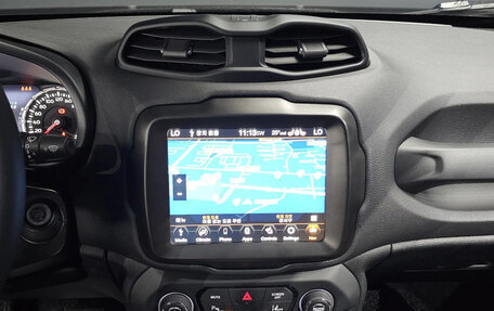 Jeep Renegade I рестайлинг, 2023 год, 1 700 000 рублей, 13 фотография