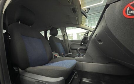 Ford Focus II рестайлинг, 2006 год, 249 000 рублей, 20 фотография