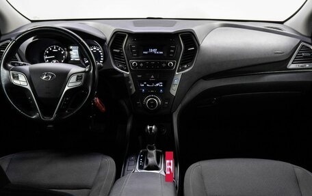 Hyundai Santa Fe III рестайлинг, 2017 год, 2 250 000 рублей, 17 фотография