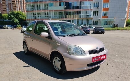 Toyota Vitz, 1999 год, 360 000 рублей, 1 фотография