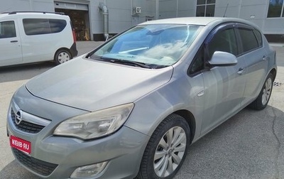 Opel Astra J, 2010 год, 595 000 рублей, 1 фотография