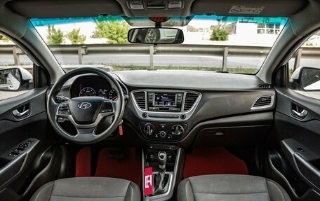 Hyundai Solaris II рестайлинг, 2020 год, 1 368 000 рублей, 13 фотография