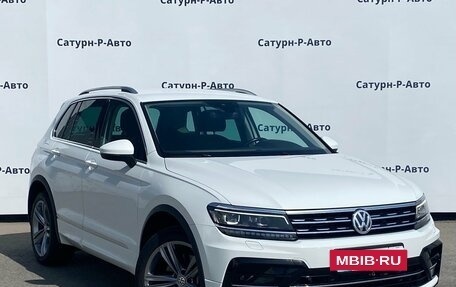 Volkswagen Tiguan II, 2020 год, 2 990 000 рублей, 2 фотография