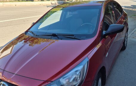 Hyundai Solaris II рестайлинг, 2012 год, 610 000 рублей, 3 фотография
