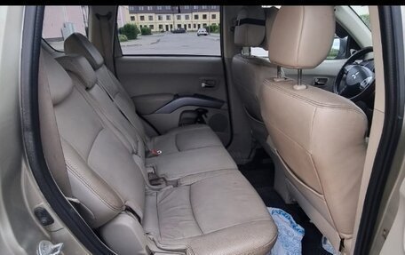 Mitsubishi Outlander III рестайлинг 3, 2008 год, 1 150 000 рублей, 13 фотография