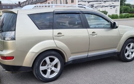 Mitsubishi Outlander III рестайлинг 3, 2008 год, 1 150 000 рублей, 3 фотография