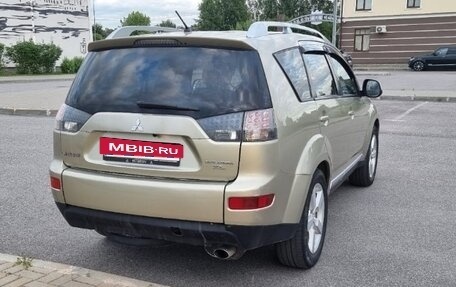 Mitsubishi Outlander III рестайлинг 3, 2008 год, 1 150 000 рублей, 10 фотография