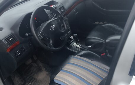 Toyota Avensis III рестайлинг, 2006 год, 530 000 рублей, 6 фотография