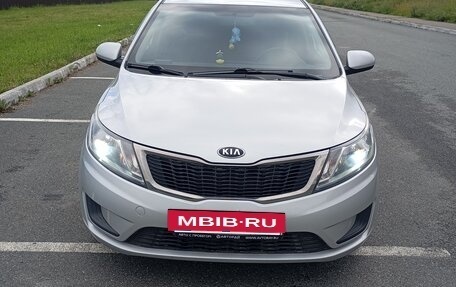 KIA Rio III рестайлинг, 2014 год, 990 000 рублей, 2 фотография
