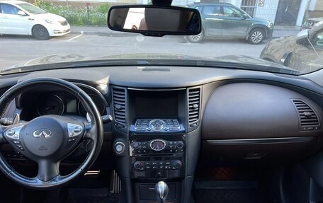 Infiniti FX II, 2012 год, 2 000 000 рублей, 9 фотография