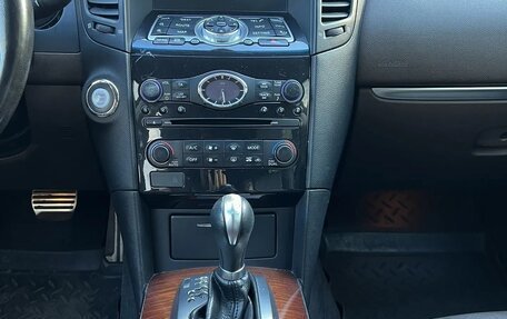 Infiniti FX II, 2012 год, 2 000 000 рублей, 12 фотография