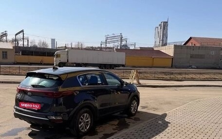 KIA Sportage IV рестайлинг, 2018 год, 2 000 000 рублей, 3 фотография