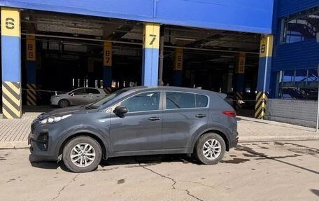 KIA Sportage IV рестайлинг, 2018 год, 2 000 000 рублей, 10 фотография