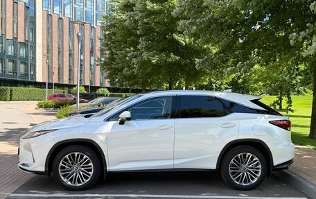 Lexus RX IV рестайлинг, 2022 год, 6 900 000 рублей, 2 фотография