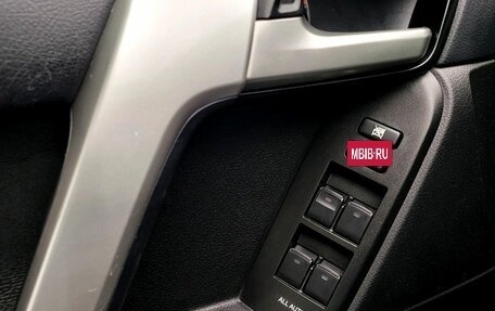 Toyota Land Cruiser Prado 150 рестайлинг 2, 2020 год, 5 597 000 рублей, 20 фотография