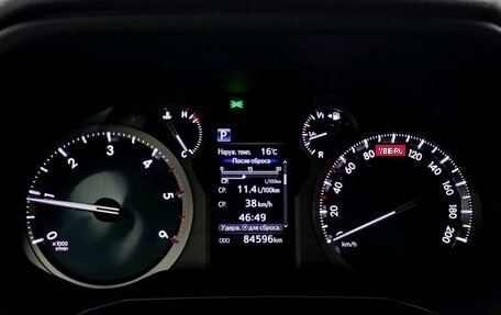 Toyota Land Cruiser Prado 150 рестайлинг 2, 2020 год, 5 597 000 рублей, 28 фотография