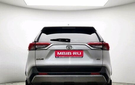 Toyota RAV4, 2020 год, 3 559 000 рублей, 6 фотография