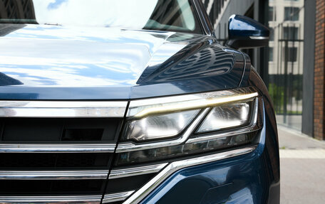 Volkswagen Touareg III, 2018 год, 4 150 000 рублей, 3 фотография
