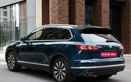 Volkswagen Touareg III, 2018 год, 4 150 000 рублей, 8 фотография