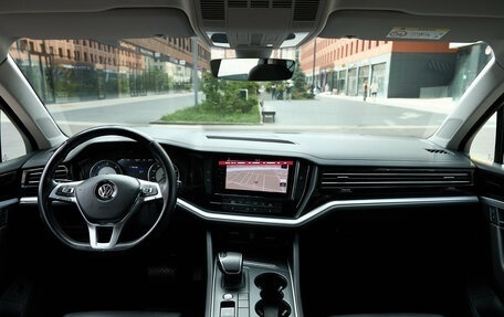 Volkswagen Touareg III, 2018 год, 4 150 000 рублей, 19 фотография